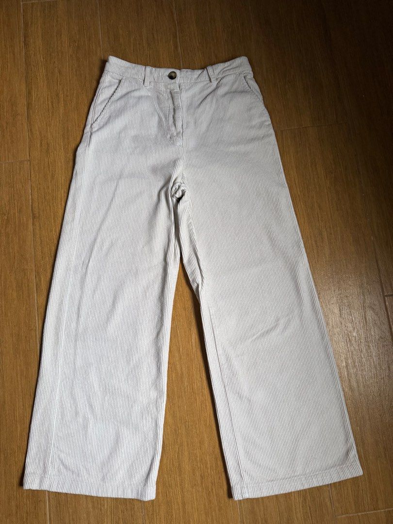 Zara Full Length Corduroy Trousers (Category: Other Bottoms) located in Pasig City. Submitted by declutteredstudio.mnl (Listing ID 1350004355, Image 1). Description: Original Zara Pants.
