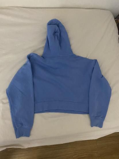 Zara Hoodie Jacket (Category: Babies & Kids Fashion) located in Las Pinas. Submitted by phluid (Listing ID 1350036019, Image 3). Description: Zara Hoodie Jacket Authentic Condition 8/10 Size 11-12 (Kids).