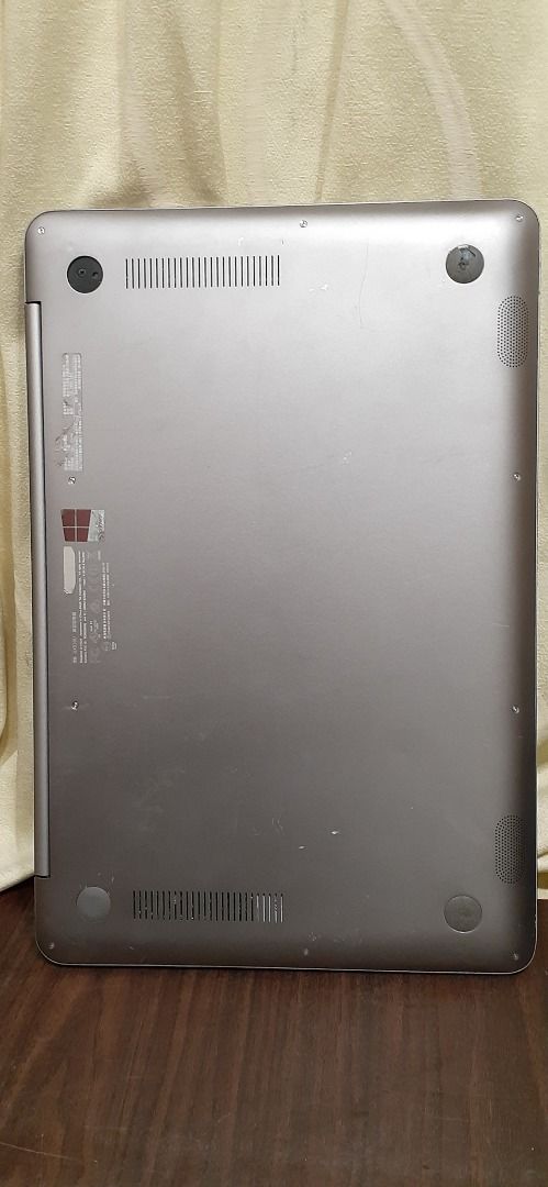 華碩 ASUS UX510U 筆記型電腦 i7-7500u GTX950 只有測試可開機 狀況: 無畫面無RAM無硬碟