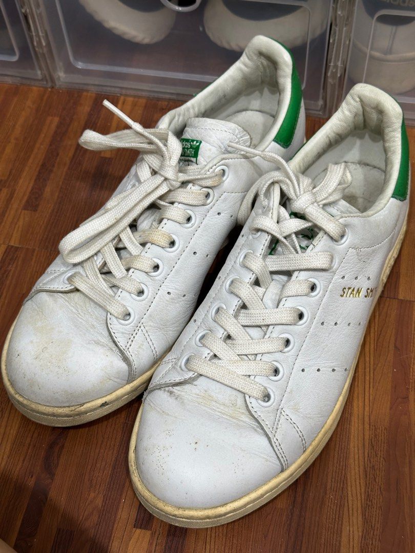 ADIDAS STAN SMITH CLASSIC GREEN (Category: Sneakers) located in Quezon City. Submitted by hellosydney78 (Listing ID 1350187056, Image 1). Description: Like new hence selling low See photos for condition (photos are updated) Bought in ADIDAS GLORIA OUTLETS TAIWAN Item location: Commonwealth, Quezon City.