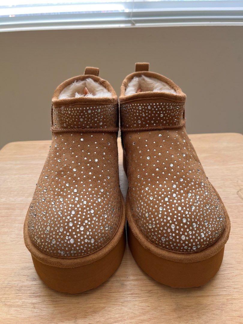 Madden Girl Ankle Winter Boots (Category: Boots) located in Pasig City. Submitted by caroucee (Listing ID 1350221062, Image 2). Description: .