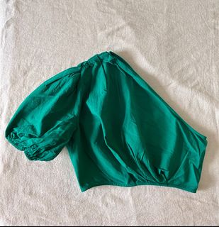 (Category: ) located in . Submitted by hellodindi (Listing ID 1350199085, Image 1). Description: .