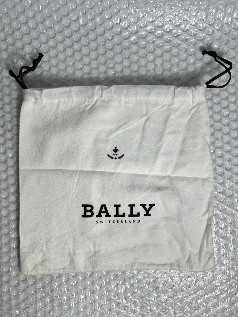 BALLY Switzerland Small Dust Bag (Category: Luxury Bags & Wallets) located in Quezon City. Submitted by jjsurplus_23 (Listing ID 1350146119, Image 1). Description: L 9" W 9.5".