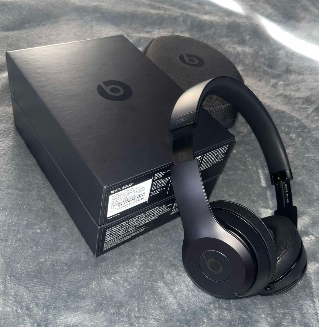 Beats Solo3 Wireless On-Ear Headphones (Category: Headphones & Headsets) located in Manila. Submitted by janren21 (Listing ID 1350178138, Image 1). Description: Authentic Beats Solo3 Wireless On-Ear Headphones Complete with carrying case and charging cable 3 months old, slightly used Honest issue: no warranty kasi gifted from overseas RFS: hindi masyado nagagamit.