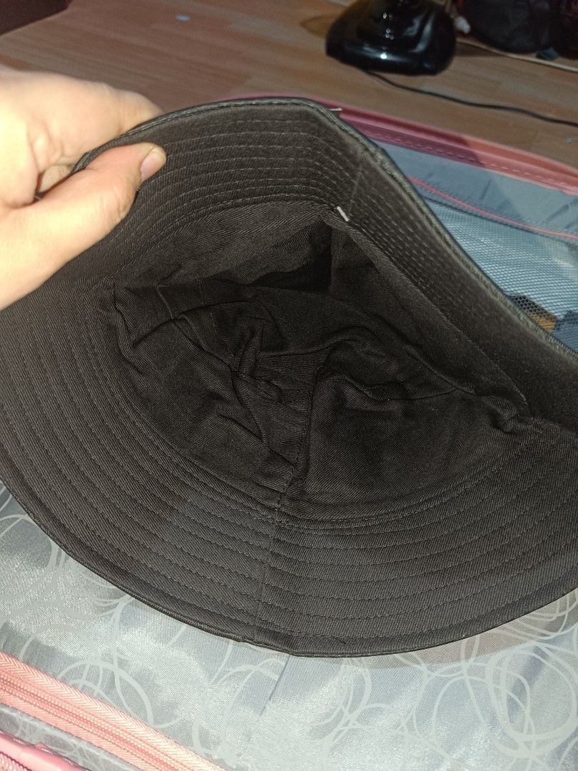 Black Hats (Category: Caps & Hats) located in Manila. Submitted by rewearit_ (Listing ID 1350119594, Image 3). Description: Color: Black Unisex RFS: Brand New, Decluttering MOP: Gcash/Maya/Bdo Transfer SF: Shouldered by Buyer via Lalamove,Grab, J&T.