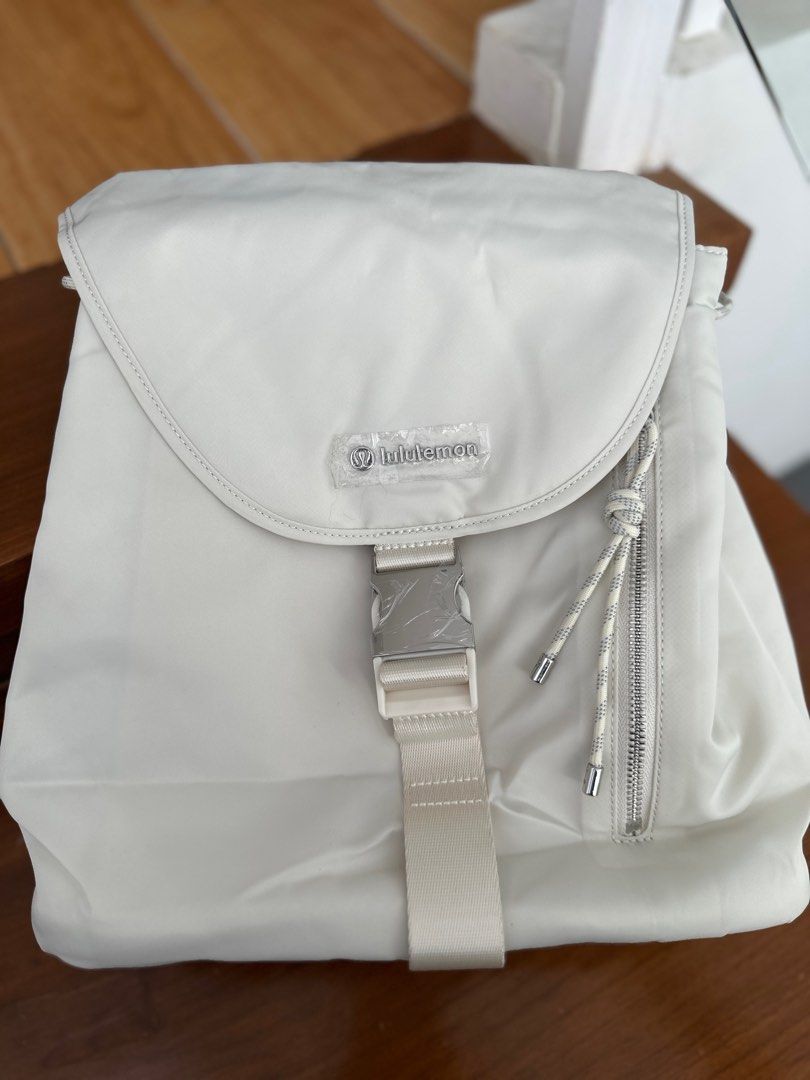 BNEW Original Lululemon Drawstring Bucket Backpack Bag 10L Light Ivory/Silver (Category: Backpacks) located in Davao. Submitted by misisnijungkook (Listing ID 1349873031, Image 2). Description: ‼️FIXED PRICE NO LAST PRICE- NO LOW BALLERS!💓 Restocked- limited stocks Actual photos already posted. What you see is what you get😁 - Pls also do not waste my time, asking for more photos in every angle tapos hindi naman bibibili✌️sure and no sakit sa ul