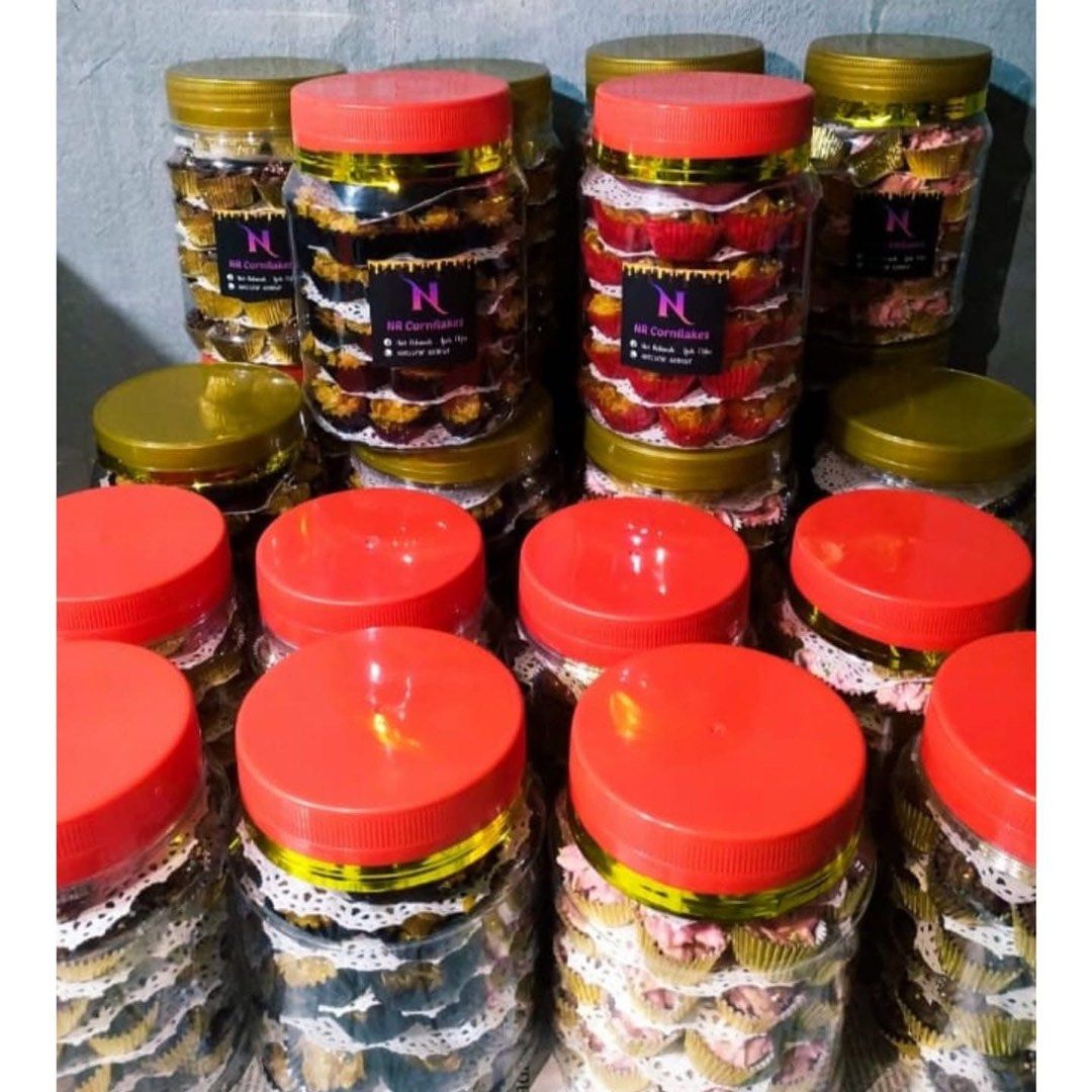 Cornflakes (Category: Homemade Bakes) located in Singapore. Submitted by nrstreet (Listing ID 1350179682, Image 2). Description: OPEN ORDERS FOR HARI RAYA 2025 🎆 Chocolate & strawberry 🍓🍫 1 for $15, 2 for $28. View our fb page to see feedback from customers . #Hariraya #Eidmubarak #cornflakes #cookies .