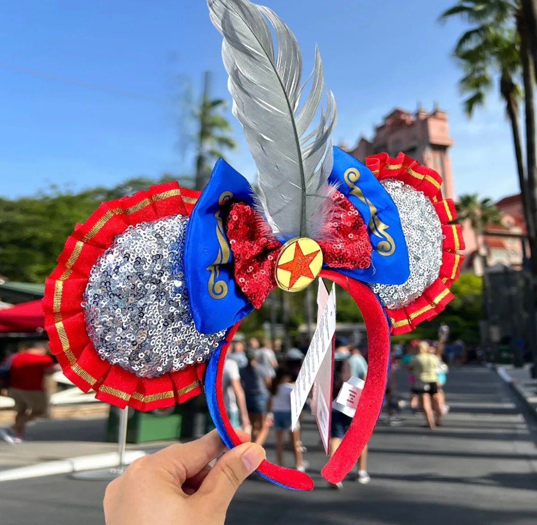 Disneyland Minnie Mouse Headband (Category: Hair Accessories) located in Paranaque City. Submitted by msurfer (Listing ID 1350221616, Image 1). Description: Disney Dumbo Edition Gift Headband Minnie Mouse The Main Attraction LIMITED EDITION Mouse Ears Headband Mickey Disneyland Disneyworld HANDMADE Feather Description : 100% Brand New Size: One Size Suit Most Kids or Adult. .