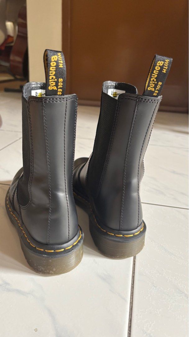 Dr. Martens 2976 Chelsea Boots (Category: Boots) located in Quezon City. Submitted by blvdnights (Listing ID 1350129990, Image 3). Description: Dr. Martens 2976 Chelsea Boots, HI-cut, Black, Smooth version. With original box and tag. RFS: True to size but prefer a size bigger Bought October 2023, used only 3 times. Shipping care of buyer. No returns, please. Price negotiable! Please DM if you want more pics. Thank you!.