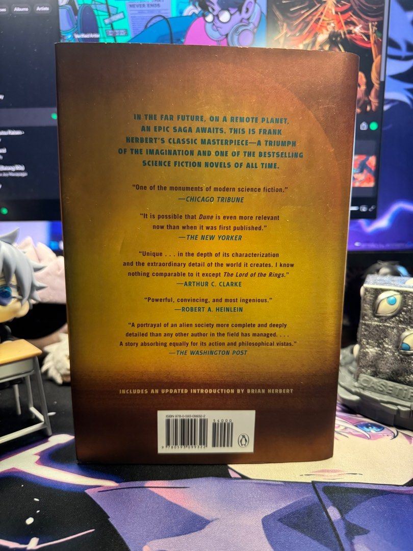 Dune (Hardcover) (Category: Storybooks) located in Las Pinas. Submitted by nekomeow22 (Listing ID 1350113363, Image 2). Description: - OP: 2799 - bought physically in fully booked store - never read (binuksan lng tas dinisplay) - rfs: will switch sa kindle.