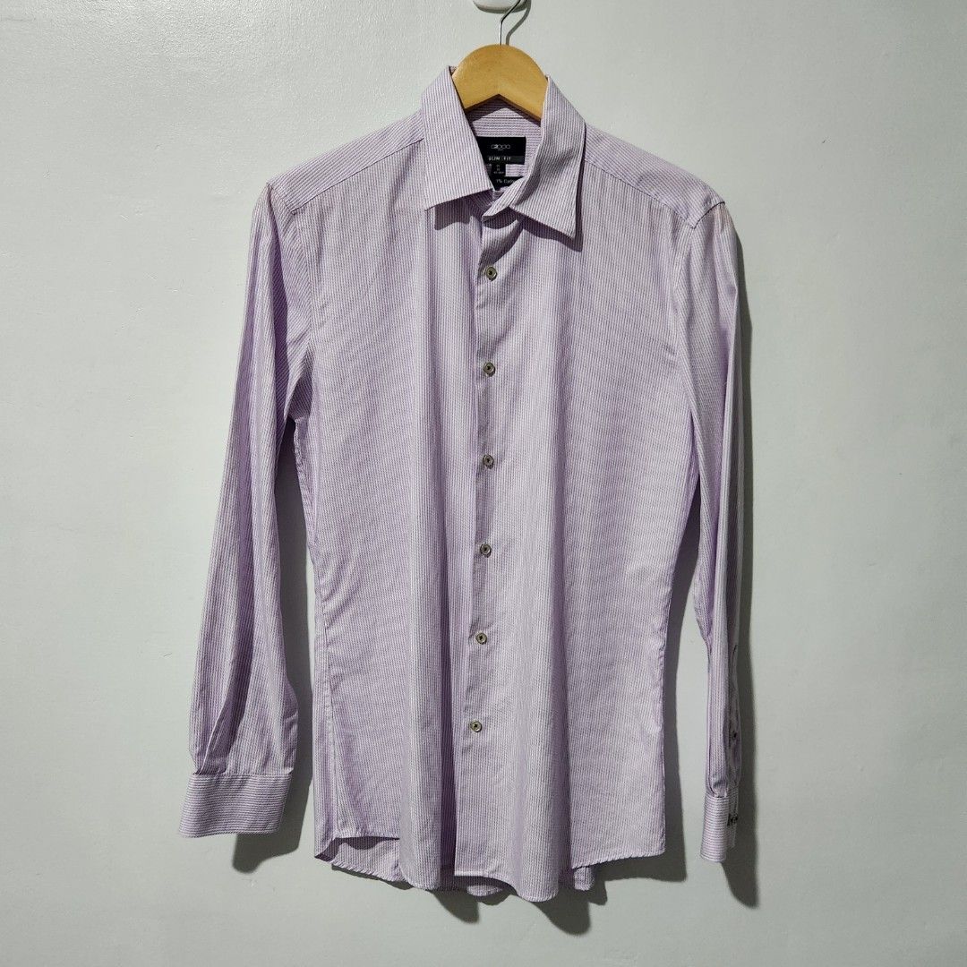 G2000 Slim Fit Striped Shirt (Category: Formal Shirts) located in Caloocan City. Submitted by jed_ds (Listing ID 1350156460, Image 1). Description: G2000 Hong Kong slim fit 100% cotton longsleeves Size: 15 / 32 (like uniqlo small slim fit) Measurements (in inches): Shoulders - 16.5 Sleeves - 23 Chest - 18.5 Length - 28.5.