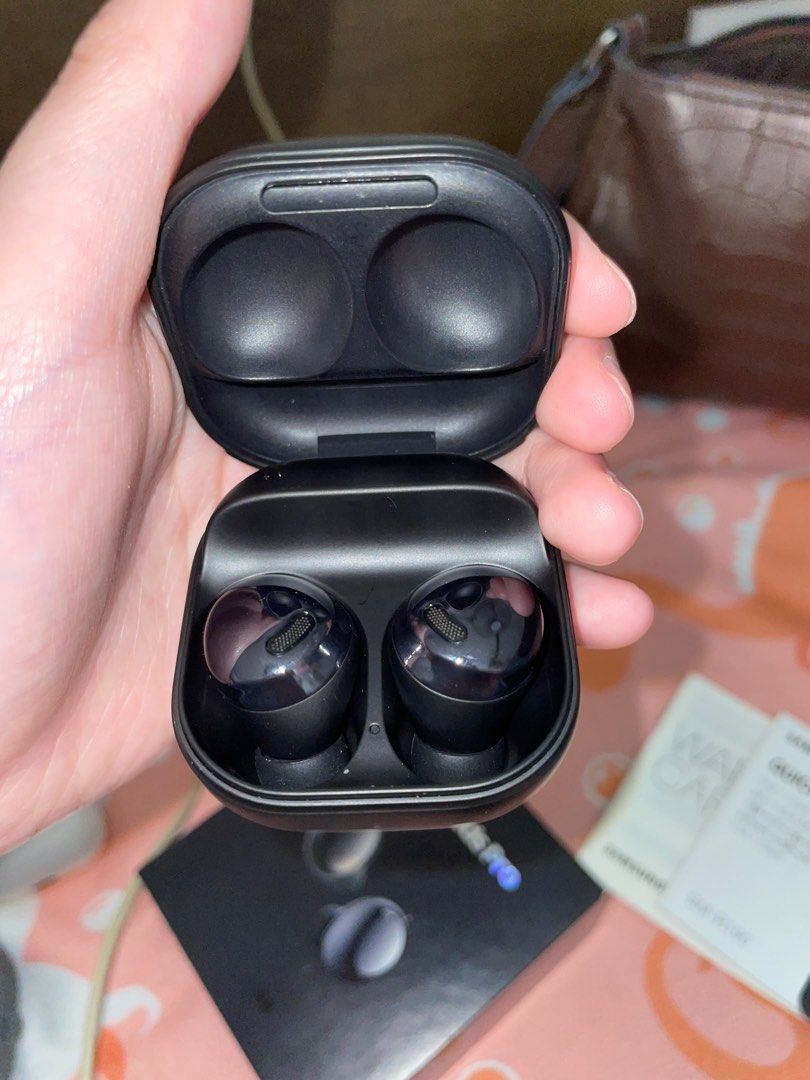 Galaxy Buds Pro (Category: Earphones) located in Bulacan. Submitted by ace_g (Listing ID 1350175094, Image 2). Description: .