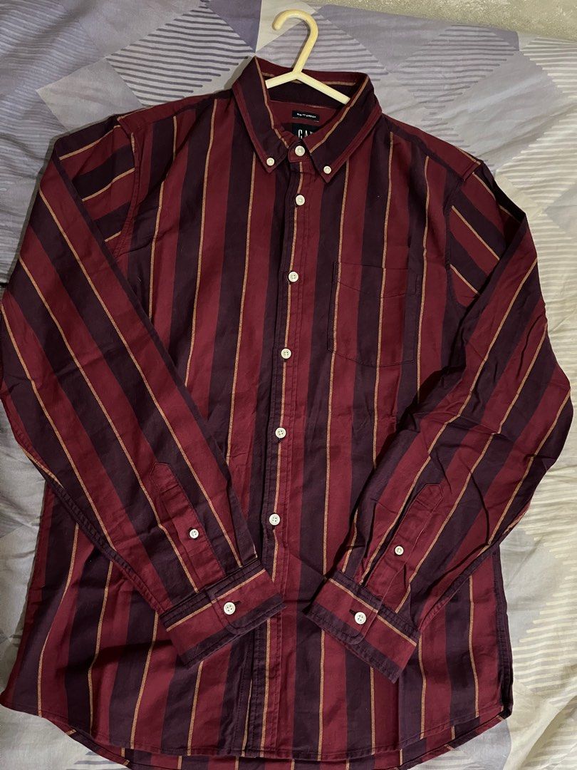 GAP Classic Oxford Shirt (Category: Tshirts & Polo Shirts ) located in Quezon City. Submitted by cmsc1996 (Listing ID 1350114082, Image 2). Description: Size: Medium Shipping to be shouldered by the buyer.