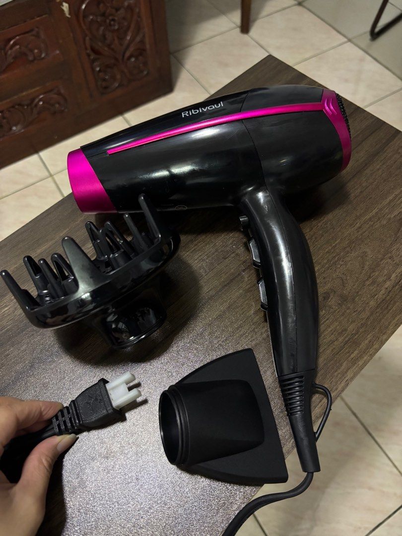 Hair Blower Set w/ Box & Plug Cover (Category: Hair Accessories) located in Taguig. Submitted by tiny_trends (Listing ID 1350186041, Image 1). Description: Selling for ₱1,200 🧡 Hair Blower Set Japan •Needs Adaptor - Japan Plug • Diffuser and Concentrator •Original Box and Plastic • From Japan - My tita gave it to me for Fashion Shows • Hindi nagamit sa Fashion Shows ko kasi walang extension. So, natambak lang sa room for a long time. • Need a br