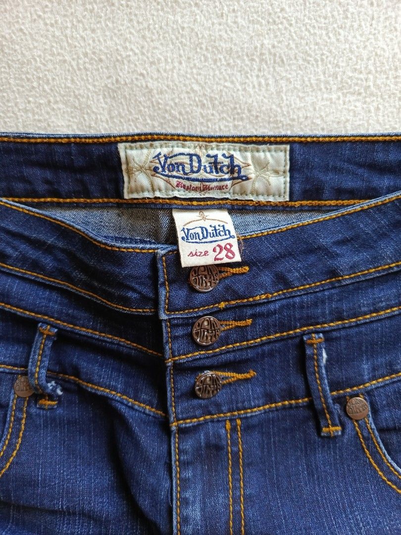 High waist Von Dutch Short (Category: Shorts) located in Cavite. Submitted by aeries06 (Listing ID 1350135629, Image 2). Description: High waist used once size 28-29.