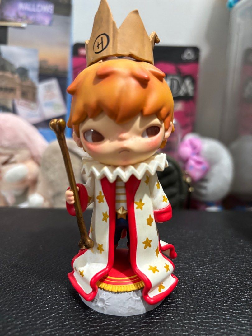 Hirono Le Petit Prince King (Category: Plushies & Soft Toys) located in Pasig City. Submitted by eracurates (Listing ID 1350194803, Image 1). Description: .