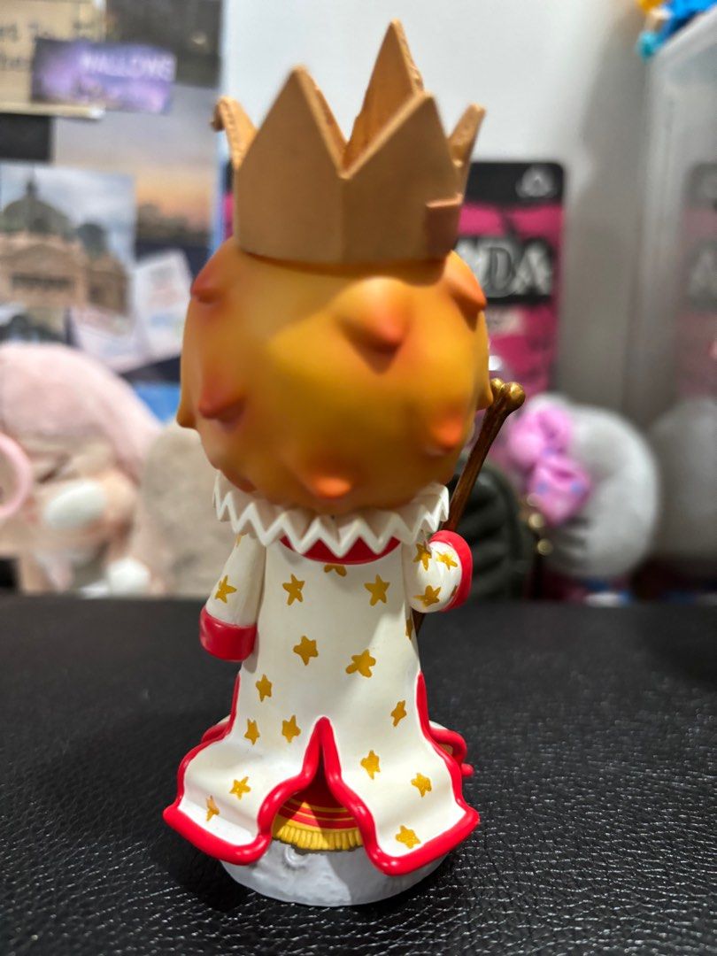 Hirono Le Petit Prince King (Category: Plushies & Soft Toys) located in Pasig City. Submitted by eracurates (Listing ID 1350194803, Image 3). Description: .
