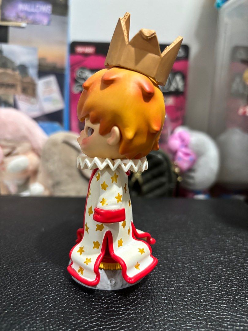 Hirono Le Petit Prince King (Category: Plushies & Soft Toys) located in Pasig City. Submitted by eracurates (Listing ID 1350194803, Image 2). Description: .