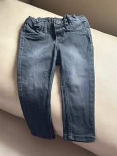 (Category: ) located in . Submitted by jdc_preloved (Listing ID 1350177621, Image 1). Description: .