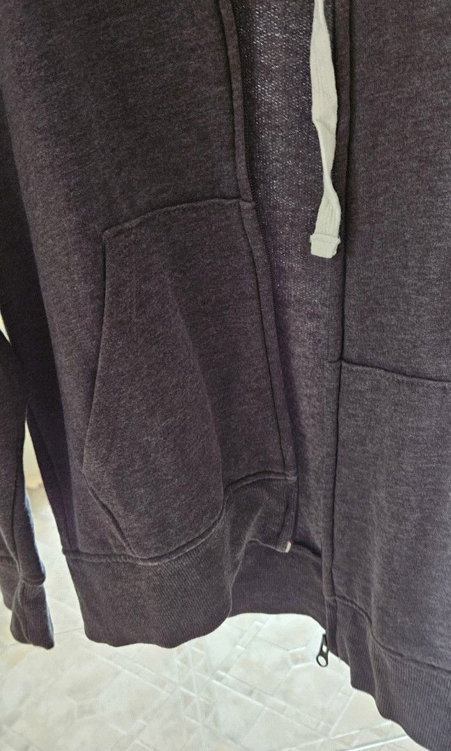 Jacket (Category: Coats, Jackets and Outerwear) located in Singapore. Submitted by jay_16 (Listing ID 1350193764, Image 3). Description: S Sizing Quite new,wore few times only (3~4 times).
