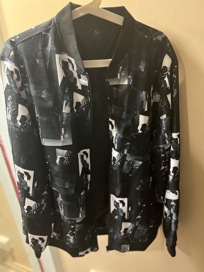 Jacket (Category: Coats, Jackets and Outerwear) located in Singapore. Submitted by night_337 (Listing ID 1350214319, Image 3). Description: Have never worn it before. Clearing my wardrobe. Non-negotiable. Meet-ups only .