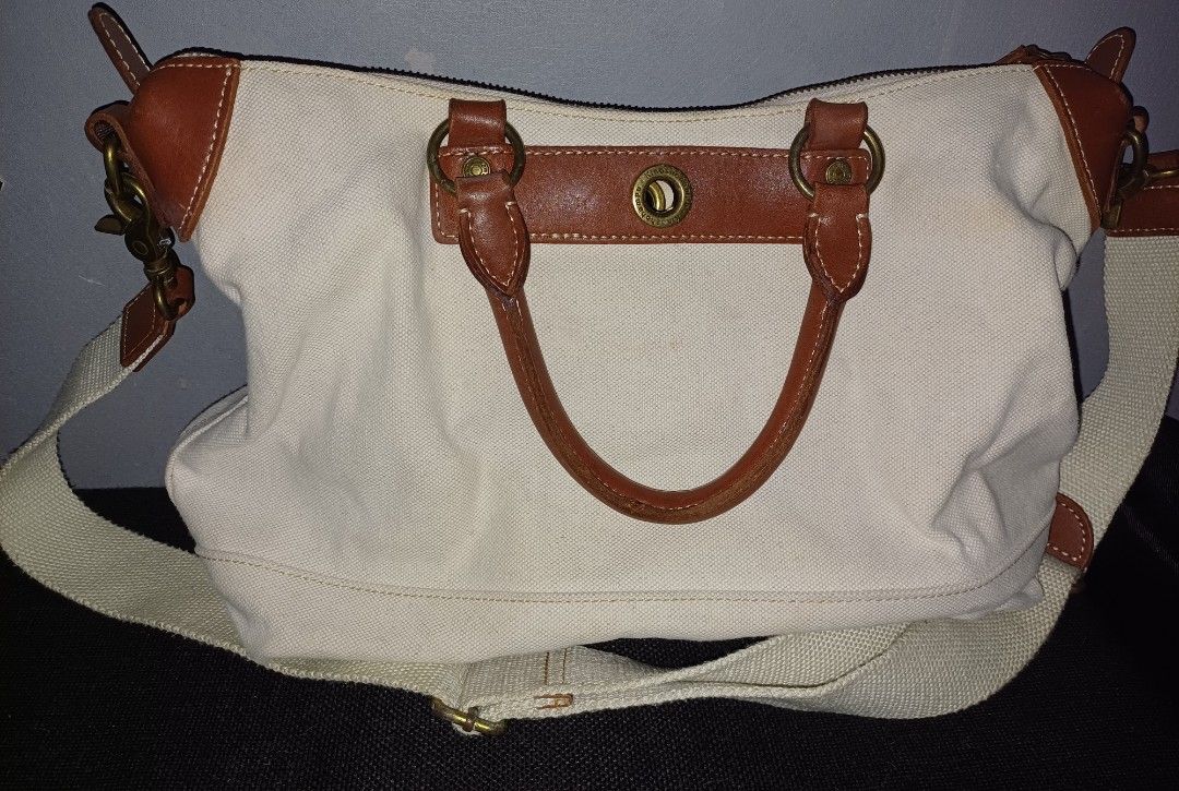 Kinoshohampu Canvas/Leather Bag (Category: Tote Bags) located in Kabankalan. Submitted by kleyfit (Listing ID 1350134593, Image 2). Description: 🖤Add only Php50 for SF.