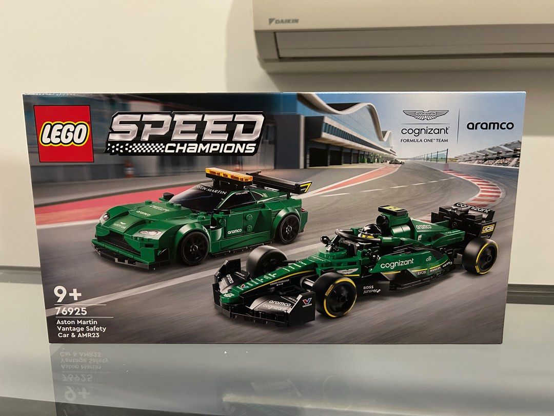 LEGO Speed Champions 76925 Aston Martin Vantage Safety Car & AMR23