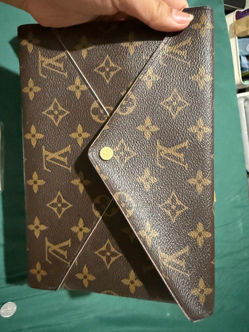 LV KIRIGAMI (Category: Luxury Bags & Wallets) located in Paranaque City. Submitted by kellydiaz0407 (Listing ID 1350190228, Image 1). Description: LV KIRIGAMI - authentic - with entrupy - used by me - some signs if usage, which is why price is low - with box and bag Rfs: decluttering for new bags lol.