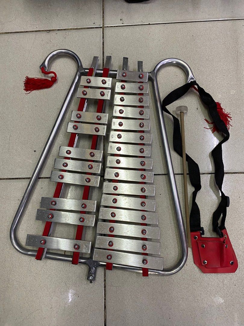 Lyre small (Category: Musical Instruments) located in Las Pinas. Submitted by andreadomingo2518 (Listing ID 1350130833, Image 3). Description: .