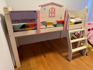 (Category: ) located in . Submitted by bobbles100 (Listing ID 1350177267, Image 1). Description: .