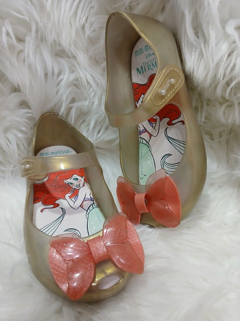 Mini Melissa Mermaid, us12 (cm18.5) (Category: Babies & Kids Fashion) located in Kidapawan. Submitted by darsarahselections (Listing ID 1350114403, Image 1). Description: Buy as is, meaning it is the buyers’ due diligence to investigate before purchasing. Items are thrifted/surplus items or as declared otherwise. No warranty, no guarantee. Thus, you understand that there’ll be no return, no exchange, and no refunds for issues as seen on photos po