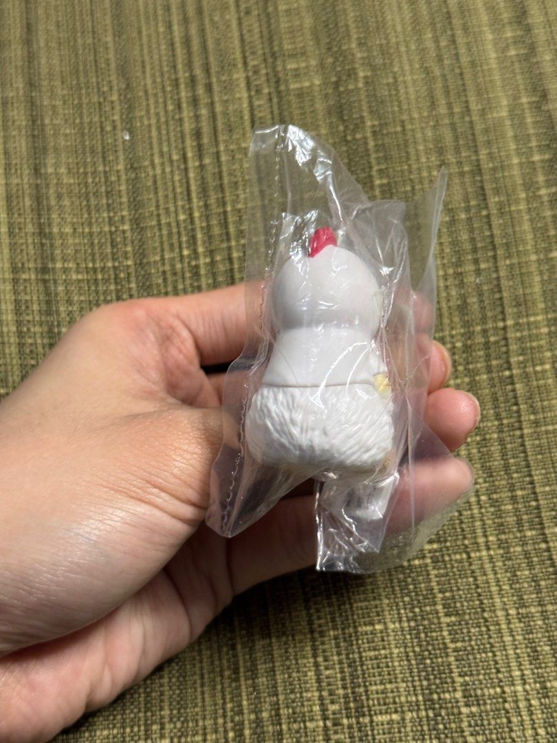 Mofusand chicken figure (Category: Designer & Blind Box Toys) located in Pasig City. Submitted by beautyloversph (Listing ID 1350216133, Image 2). Description: From 🇯🇵.