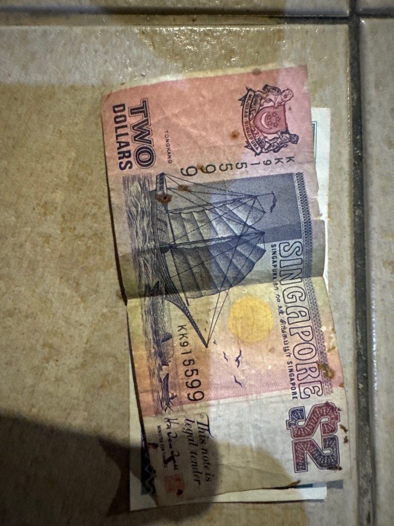 Old Note (Category: Currency) located in Singapore. Submitted by dlquent (Listing ID 1350167786, Image 2). Description: $1 $2.