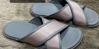 (Kategori: ) berada di . Dikirim oleh holli_2910 (ID iklan 1350124835, Gambar 1). Deskripsi: .