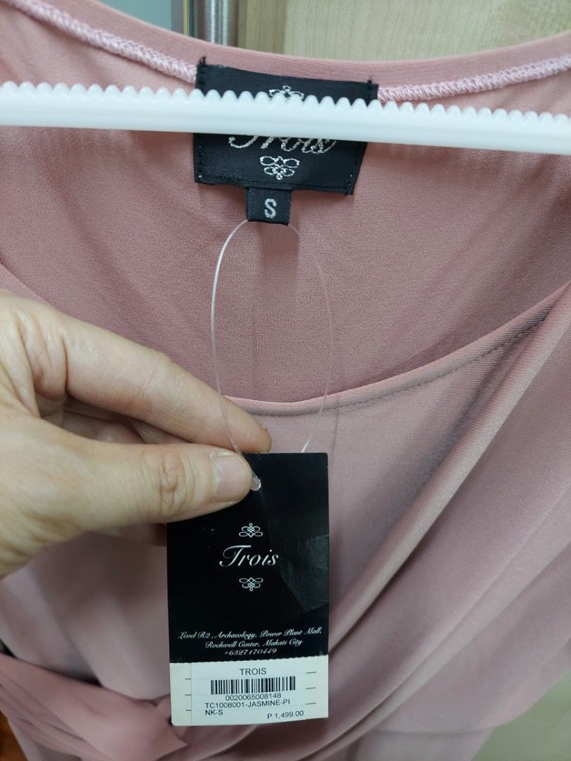Pink Lycra Cocktail Dress (Category: Dresses) located in Manila. Submitted by mommiedeclutter (Listing ID 1350112254, Image 3). Description: PINK COCKTAIL DRESS BRAND NEW SIZE S RFS: DECLUTTERING.