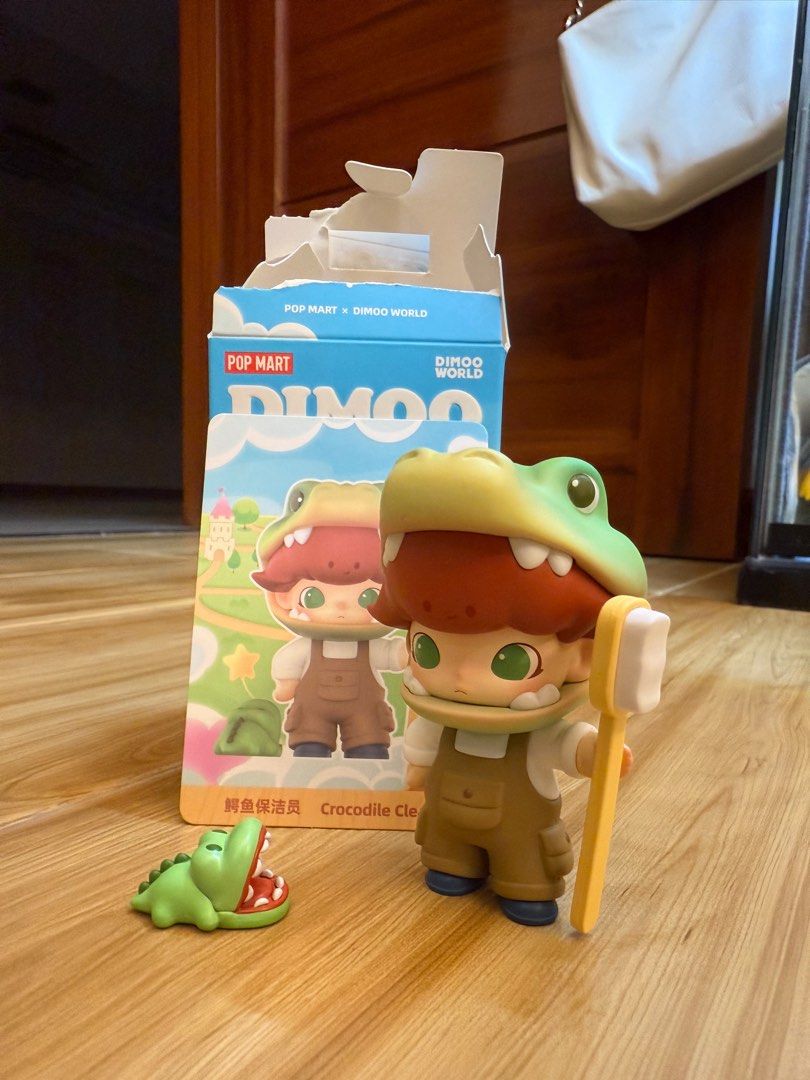 Popmart Dimoo Animal Kingdom (Category: Designer & Blind Box Toys) located in Valenzuela. Submitted by realjasng (Listing ID 1350159369, Image 3). Description: Prices each: Sleepy Koala - 450 (Mini Koala is missing) Baby Elefant Bubble - 680 Crocodile Cleaner - 680 Location : Valenzuela E wallet / Bank Transfer .