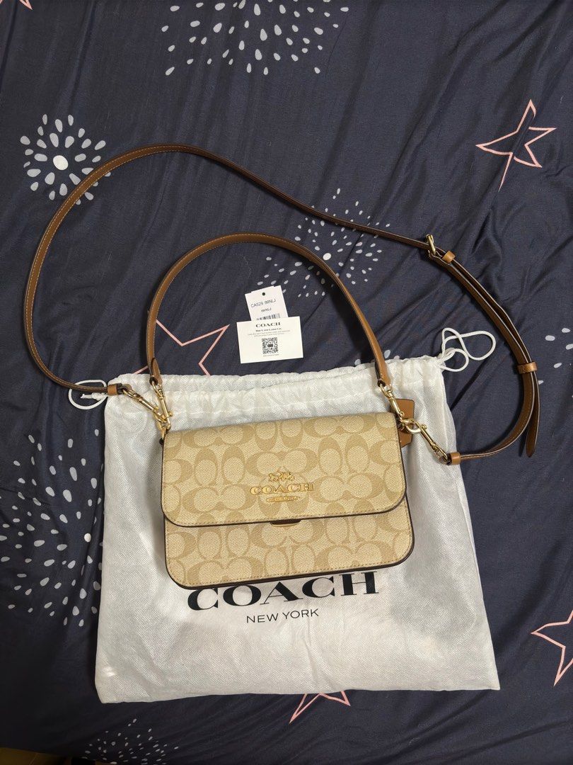 (PRELOVED) Coach Brynn Flap Crossbody Bag (Category: Luxury Bags & Wallets) located in Dumaguete. Submitted by raninini (Listing ID 1350120549, Image 2). Description: - LOW BALLERS WILL BE IGNORED - AUTHENTIC, bought last May 2023 in Kuala Lumpur, Malaysia - price is negotiable - with dust bag, detachable sling strap, detachable shoulder strap - rfs: decluttering, too many bags already.