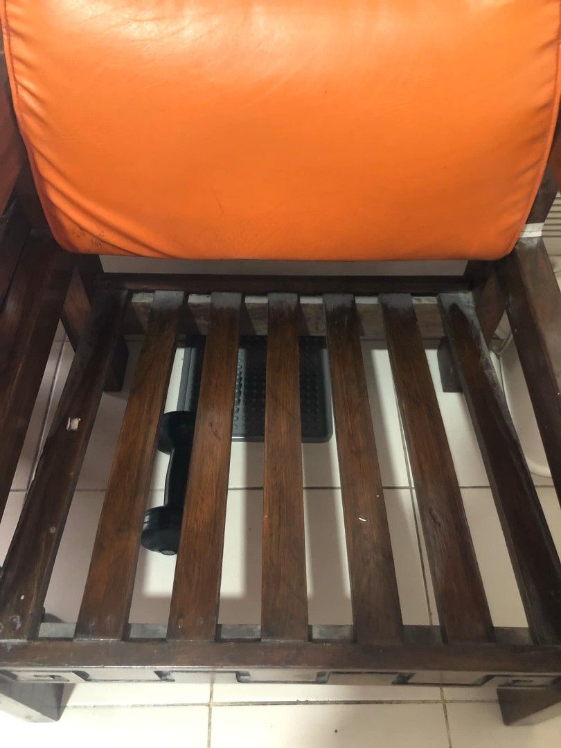 Sala set good lumber (Category: Chairs) located in Manila. Submitted by jaj1122 (Listing ID 1350158710, Image 3). Description: Preloved wooden sala set meron po mahaba na sala katerno ng nasa pic x3 hindi lang po napicturan. matagal na po saamin almost 4 decades na. Wood is Good lumber..