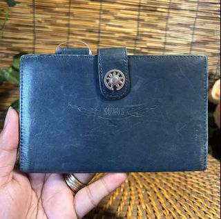 (Category: ) located in . Submitted by whatsinmyclosett (Listing ID 1350215851, Image 1). Description: .