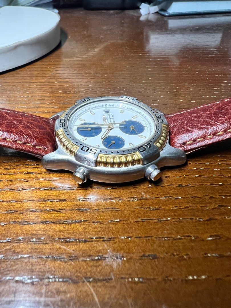 Seiko Quartz Chronograph 150m water resistance (Category: Luxury Watches) located in Manila. Submitted by mr.arnie (Listing ID 1350172030, Image 3). Description: Seiko Quartz Movement chronograph with Alarm feature Time Date Chronograph Alarm Battery needs replacement .