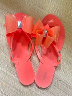 (Category: ) located in . Submitted by nurnazzreenpreloved (Listing ID 1350125170, Image 1). Description: .