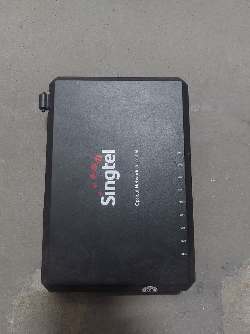 Singtel Mesh 6 WiFi router + Optical network router63203135561218114