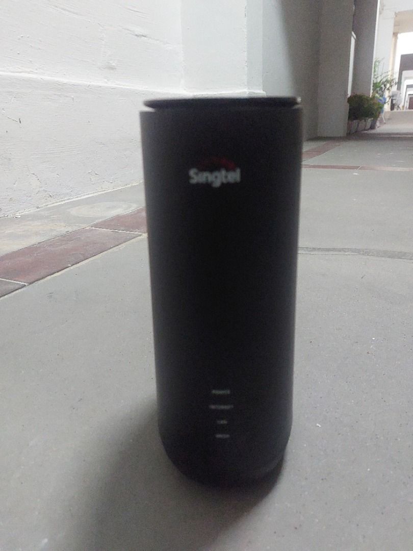 Singtel Mesh 6 WiFi router + Optical network router63203135561218112