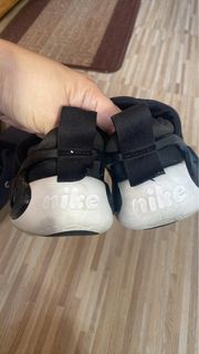 (Category: ) located in . Submitted by glads_closet (Listing ID 1350221425, Image 1). Description: .