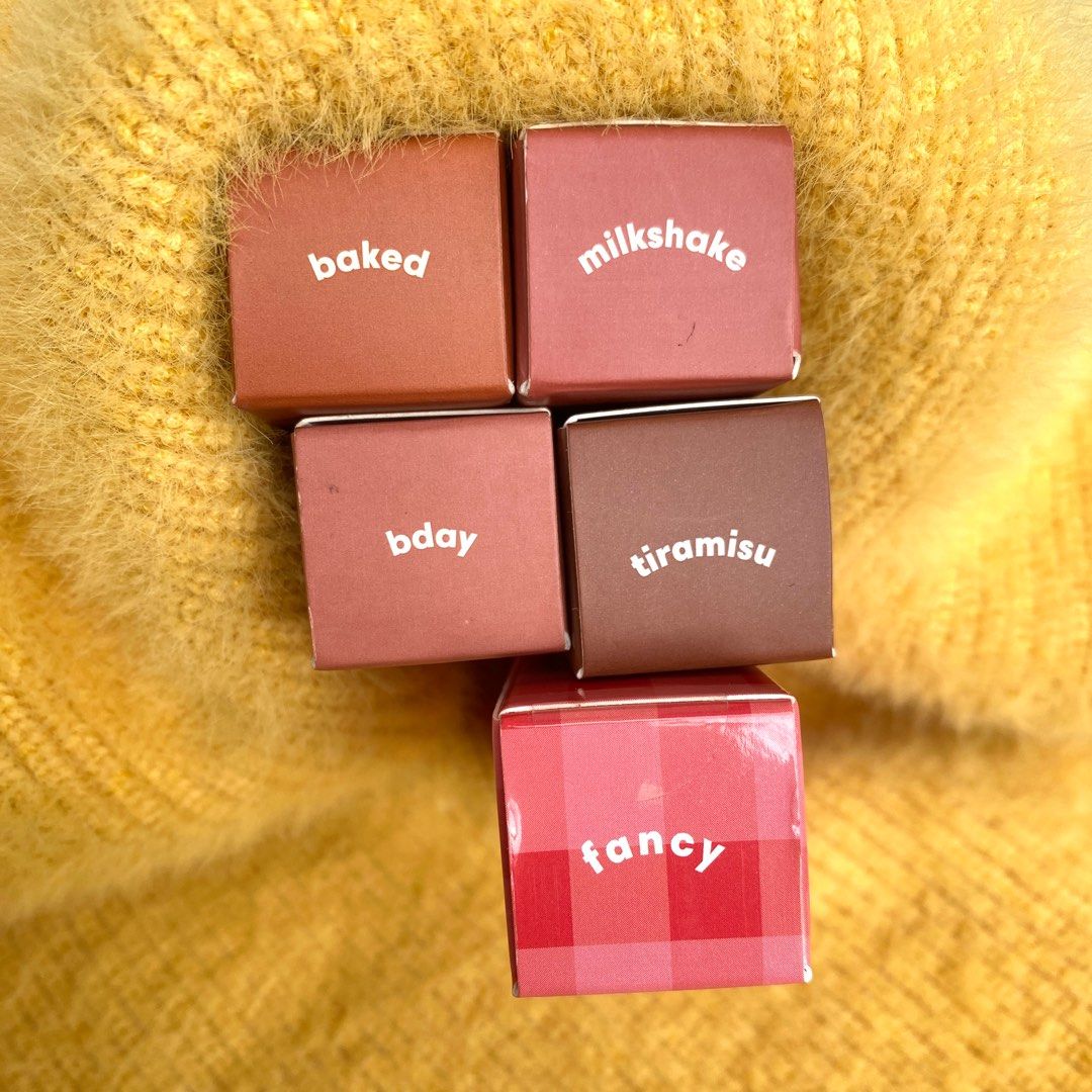Sunnies Face Lippies (Assorted) (Category: Makeup) located in San Pedro. Submitted by clothingbyklar (Listing ID 1350223986, Image 2). Description: Php 280 each or get discounts if you buy 2 or more! (except for Lip Glaze, this is Php 320) If you buy all 5 lippies it’s Php 1,150 🫶🏼 Items: • Lip Glaze in Tiramisu, BB 08/07/2027 [SOLD] • Fluffmatte in Baked, BB 19/06/2025 • Fluffmatte in Milkshake, BB 20/04/2026 • Fluffmatte in Bday, BB 15/10/202