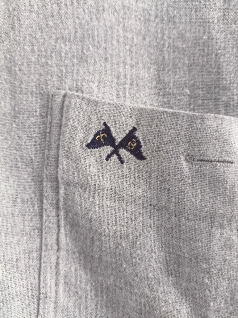 Thomas Burberry Long sleeve shirt (Category: Formal Shirts) located in Paranaque City. Submitted by donjuan_thegreat (Listing ID 1350219338, Image 2). Description: Item in very good vintage condition Purchased in Spain Made in Spain Size: Medium Material: 50 % Cotton 50 % Acrylic Dimensions: L 81 cm Sleeve Length 61.5 cm Shoulder Width 49.5 cm Armpit to armpit 64 cm For pick-up at UPS 5 Parañaque or can ship at buyer´s expense #vintage #ThomasBur