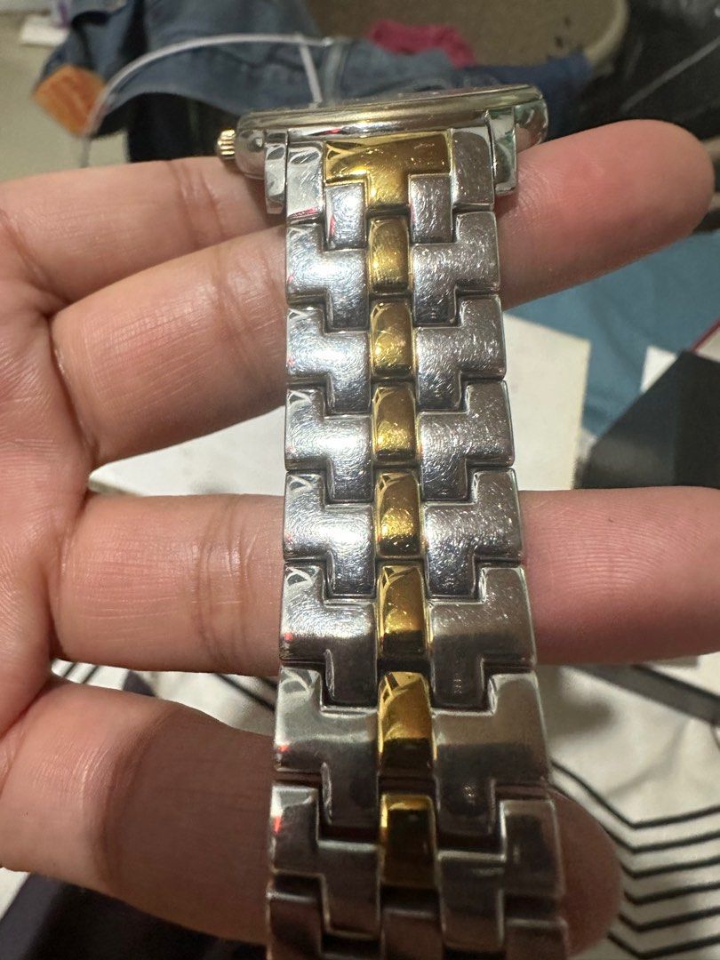 tissot watch (Category: Luxury Watches) located in Guiguinto. Submitted by leenlacea (Listing ID 1350205447, Image 3). Description: tissot watch for women 38mm two-toned scratch resistance battery operated for sale or swap sa cp or apple watch/ earpods.. or offer lang po...