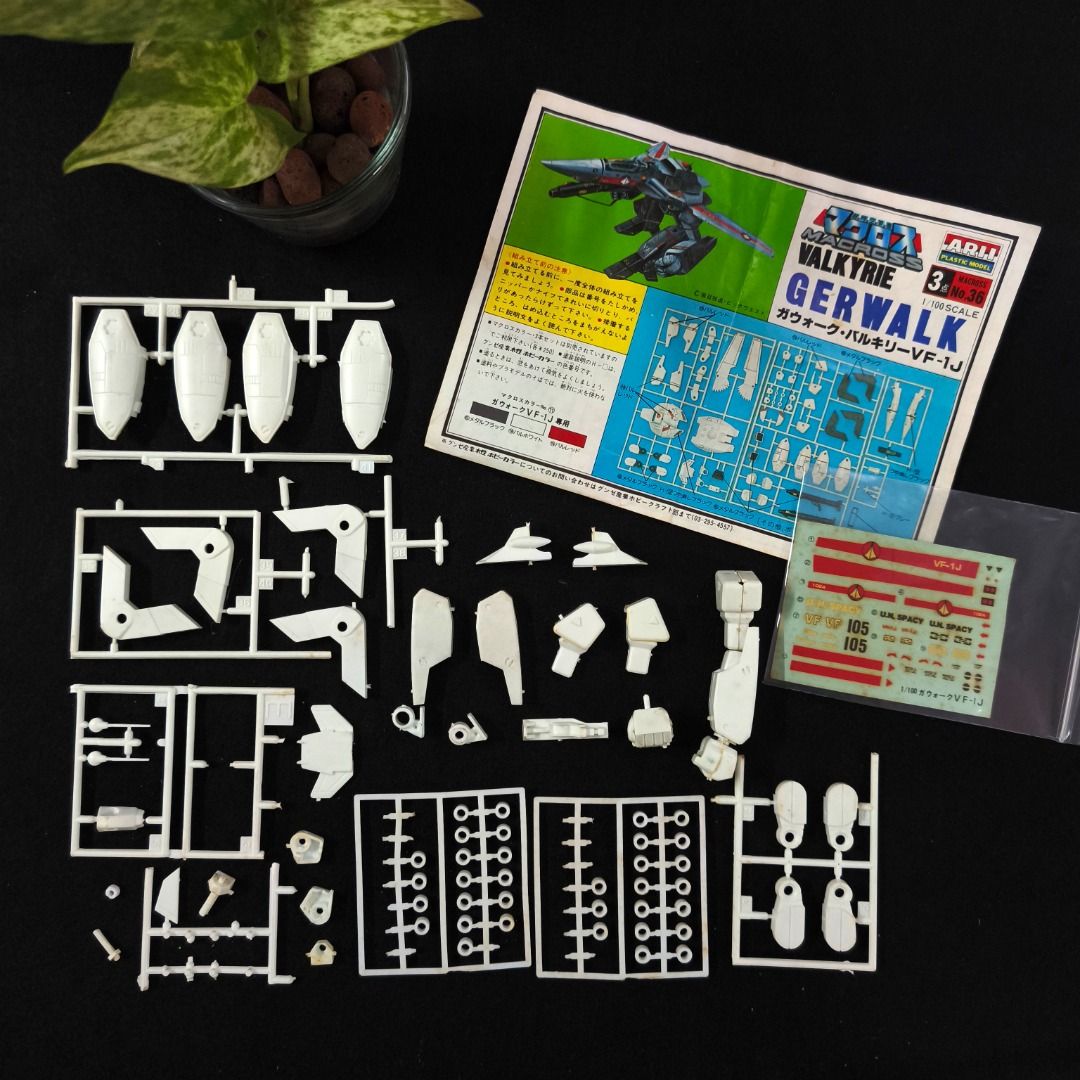 Vintage 15th Anniversary Macross VF-1J Gerwalk Instruction Sheet ...