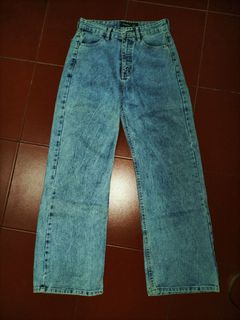 (Kategori: ) berada di . Dikirim oleh kiruning (ID iklan 1350203455, Gambar 1). Deskripsi: .