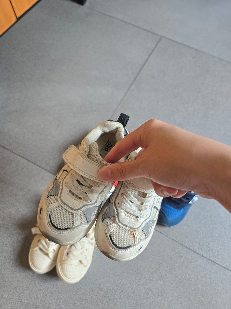 Zara Kids Sneakers 15cm (Category: Babies & Kids Fashion) located in Marikina City. Submitted by ddeclutter93 (Listing ID 1350153292, Image 2). Description: condition: 9/10 can be washed shipping c/o buyer.
